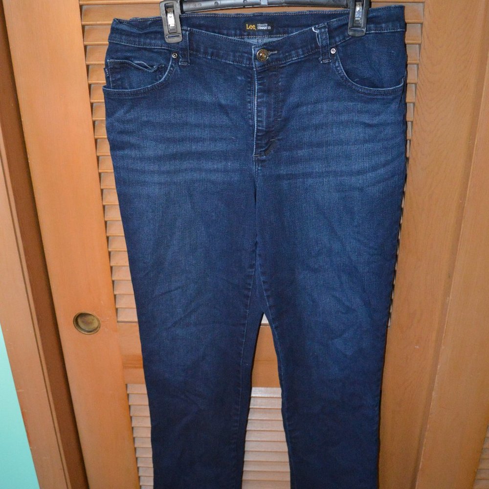 Lee Relaxed Fit Straight Leg Jeans 16L